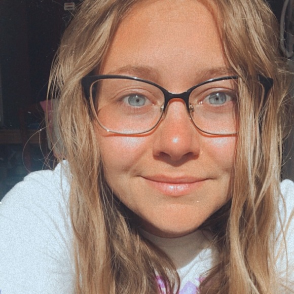 Meet Stephanie - Picture 1 of 1